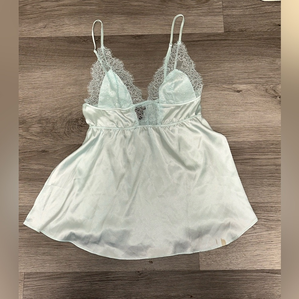 Victoria secret tank